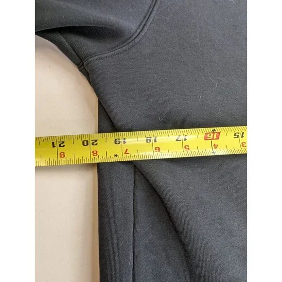 Nike Men’s Medium Black Milwaukee Bucks Basketball Long Sleeve Hoodie - Picture 6 of 8